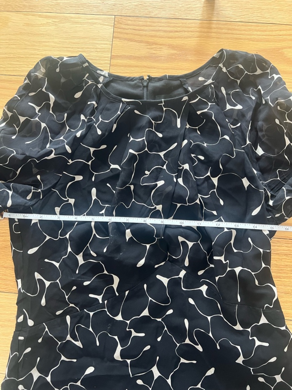 Club Monaco Blouse - Picture 6 of 9